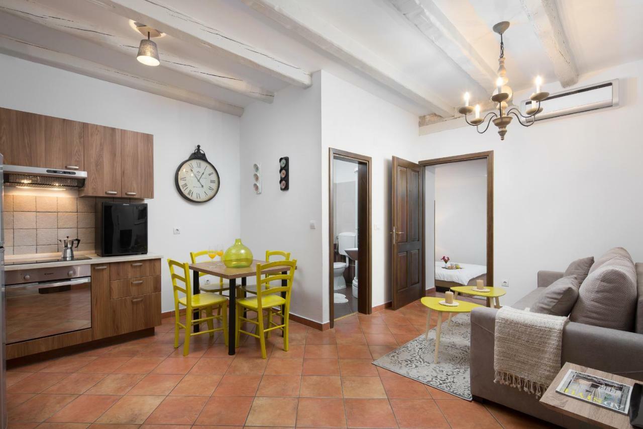 Apartments Bonaparte Πόρετς Εξωτερικό φωτογραφία