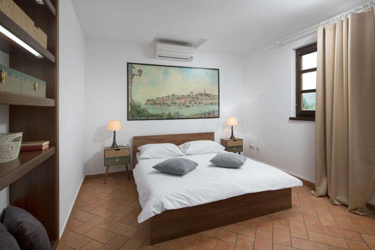 Apartments Bonaparte Πόρετς Εξωτερικό φωτογραφία