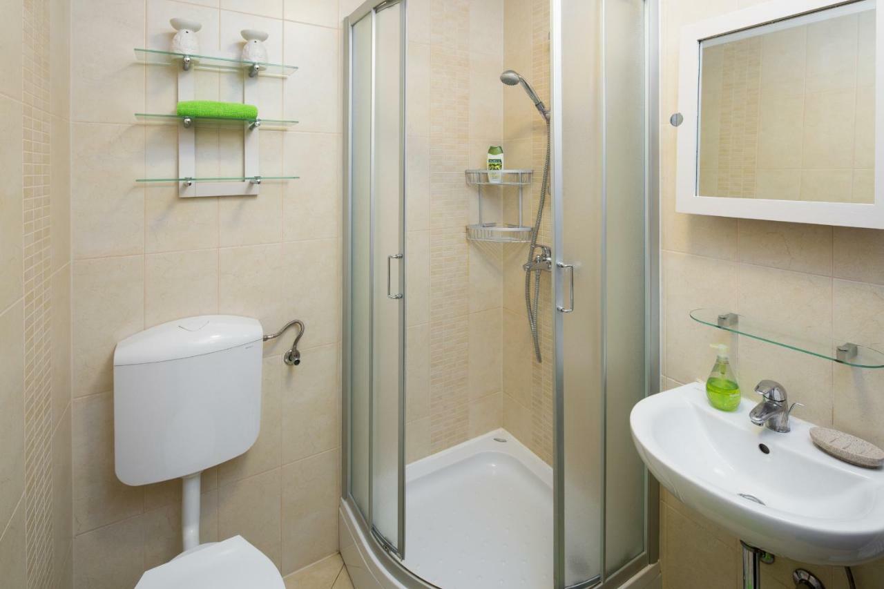 Apartments Bonaparte Πόρετς Εξωτερικό φωτογραφία
