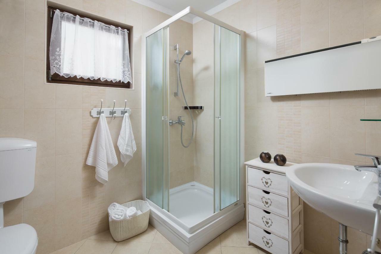 Apartments Bonaparte Πόρετς Εξωτερικό φωτογραφία