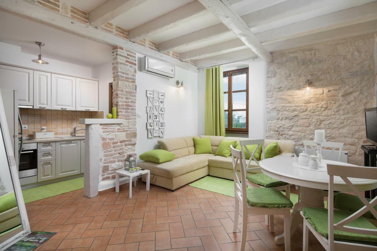 Apartments Bonaparte Πόρετς Εξωτερικό φωτογραφία