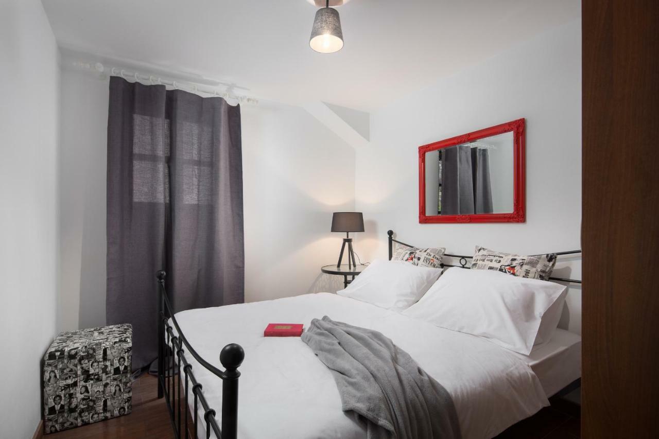 Apartments Bonaparte Πόρετς Εξωτερικό φωτογραφία