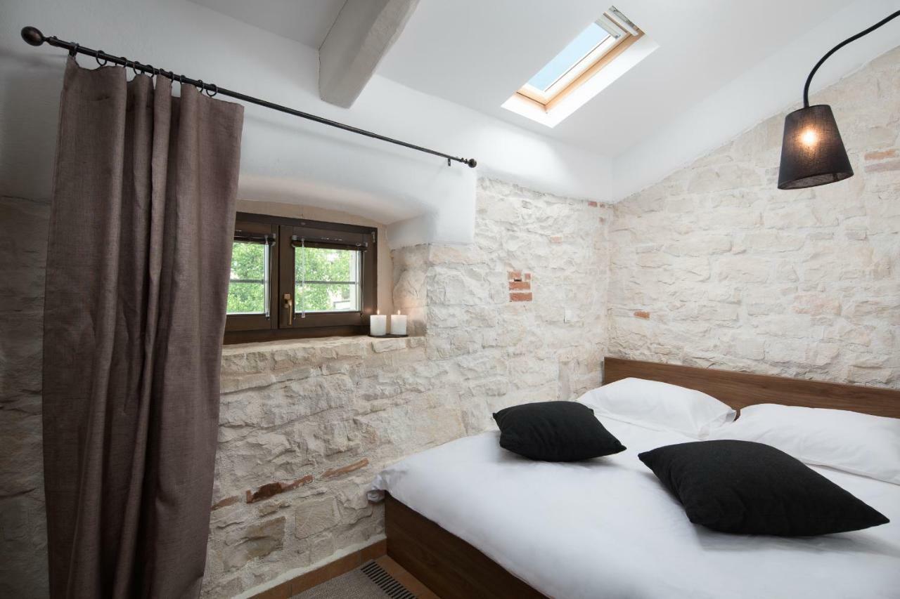 Apartments Bonaparte Πόρετς Εξωτερικό φωτογραφία
