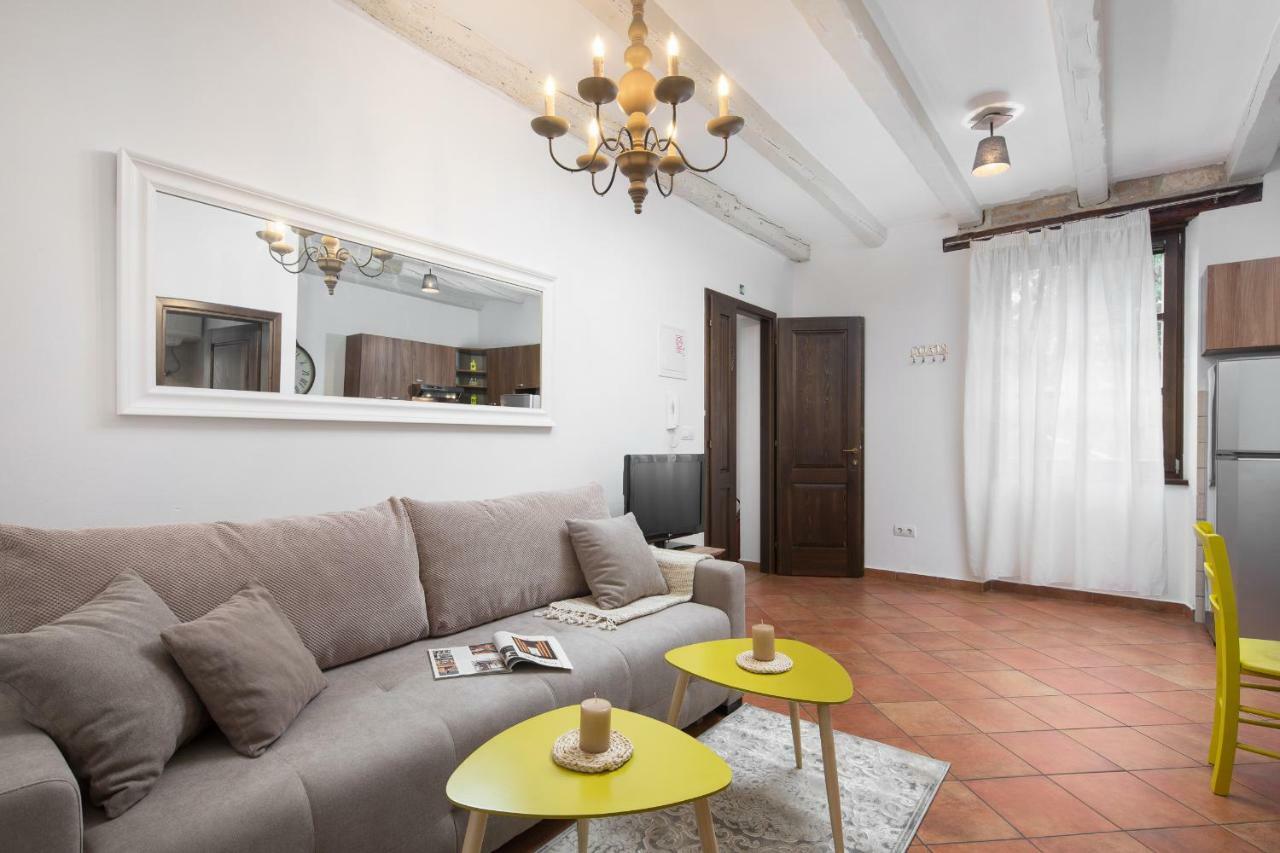 Apartments Bonaparte Πόρετς Εξωτερικό φωτογραφία